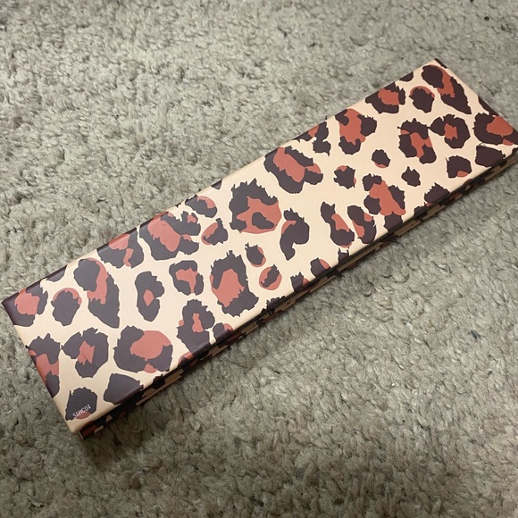 Mac Mischief Minx Eyeshadow Palette - Picture 3 of 4